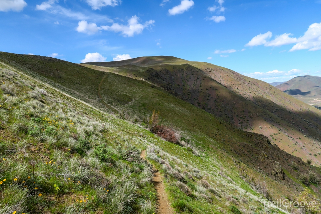 Backpacking the Yakima Skyline Trail