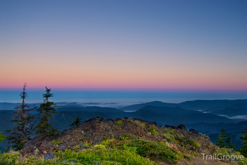 View to the Pacific Coast - Hiking in the Trinity Alps