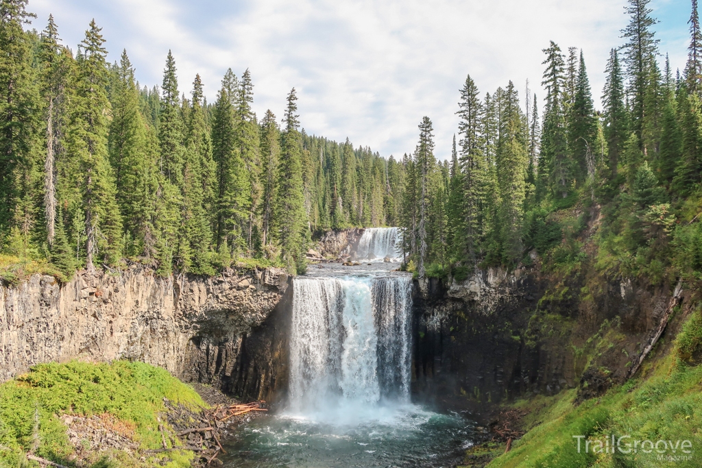 Yellowstone National Park - Waterfall Hike