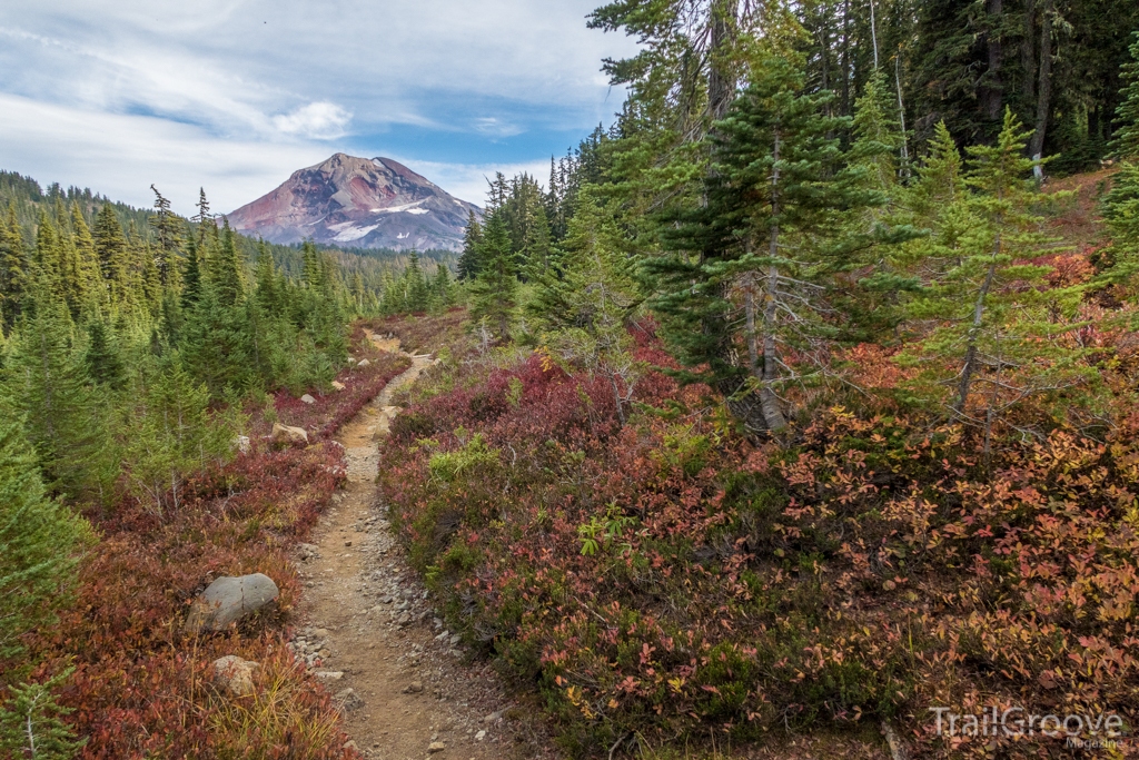 Hiking Trail - Oregon's Three Sisters Wilderness